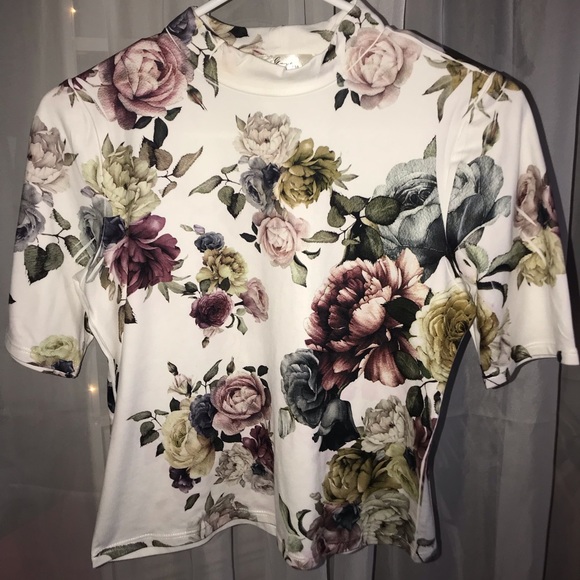 Mock neck flower crop top - Picture 1 of 3